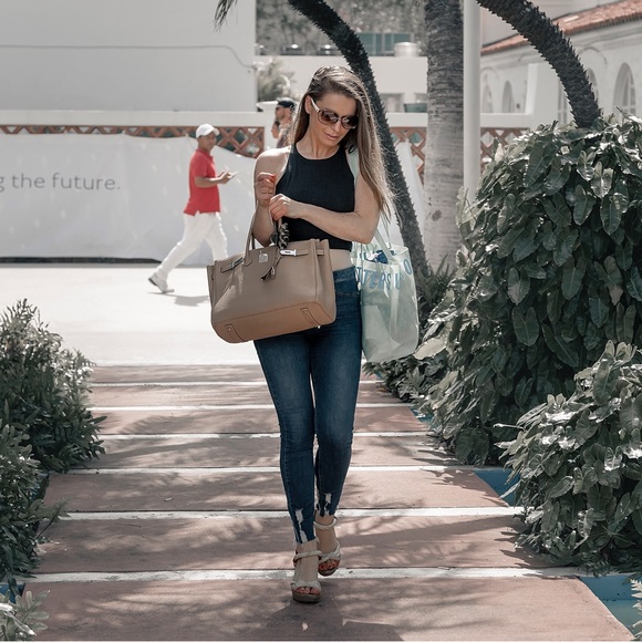 Meet your Posher, Geri - Picture 3 of 3